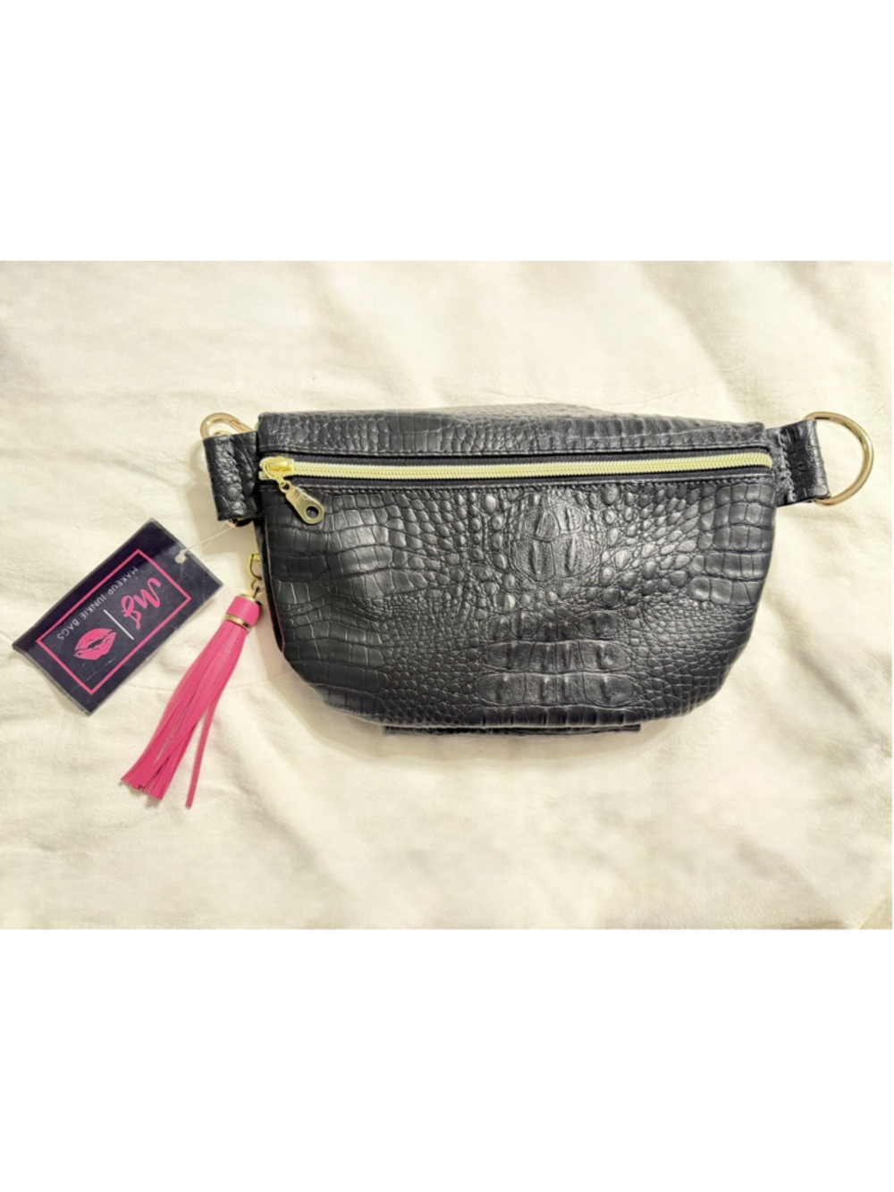 Makeup Junkie Black Croc Black Inside Pink Tassel Fanny Pack Crossbody Bag NWT - Picture 3 of 5